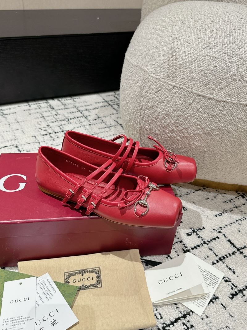 Gucci Flat Shoes